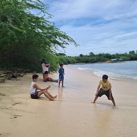 Calatagan'S Bahay Kubo - With Beach Access Batangas Екстериор снимка
