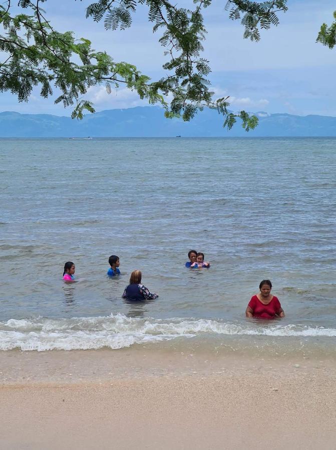 Calatagan'S Bahay Kubo - With Beach Access Batangas Екстериор снимка