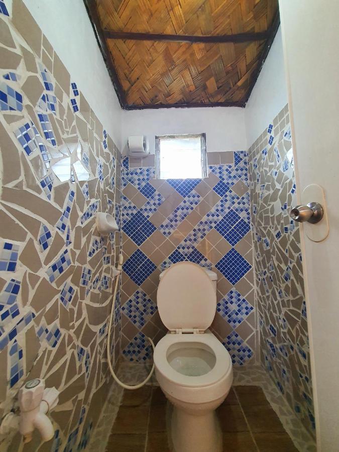 Calatagan'S Bahay Kubo - With Beach Access Batangas Екстериор снимка