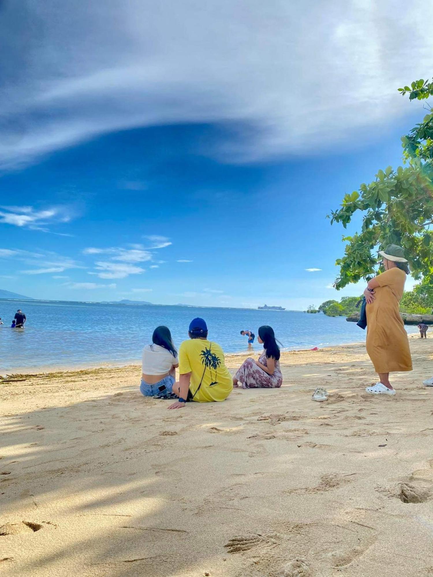 Calatagan'S Bahay Kubo - With Beach Access Batangas Екстериор снимка